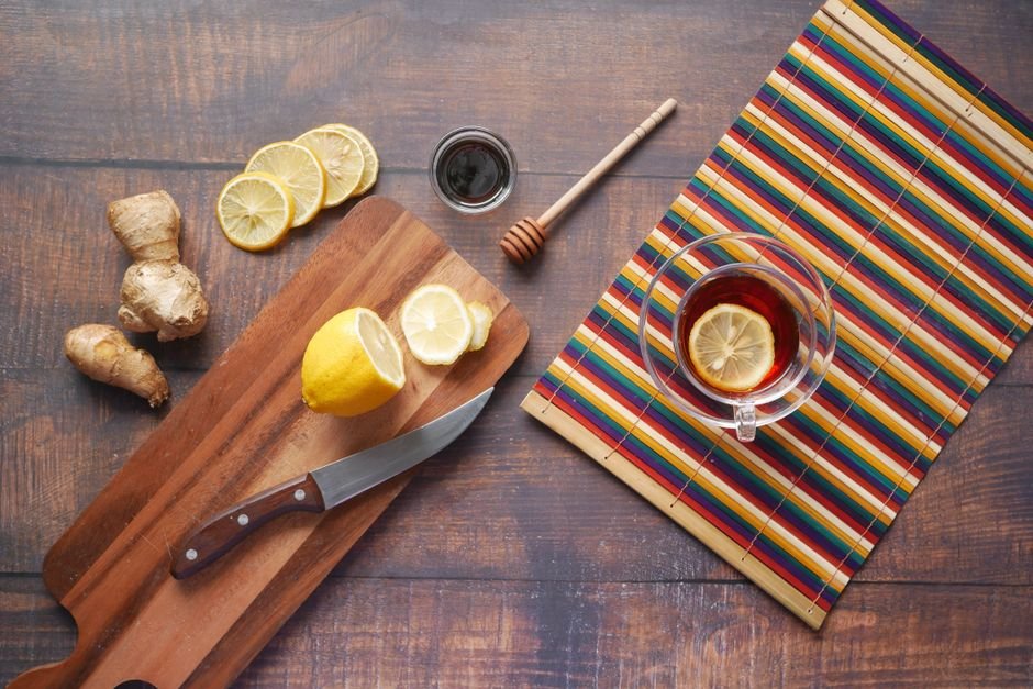 Tisane au gingembre et citron, ambiance naturelle